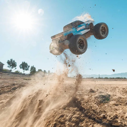 RC Truck 1/10 Granite 4X4 223S BLX BRUSHLESS Monster Truck.