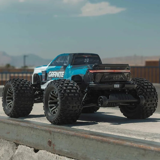 RC Truck 1/10 Granite 4X4 223S BLX BRUSHLESS Monster Truck.