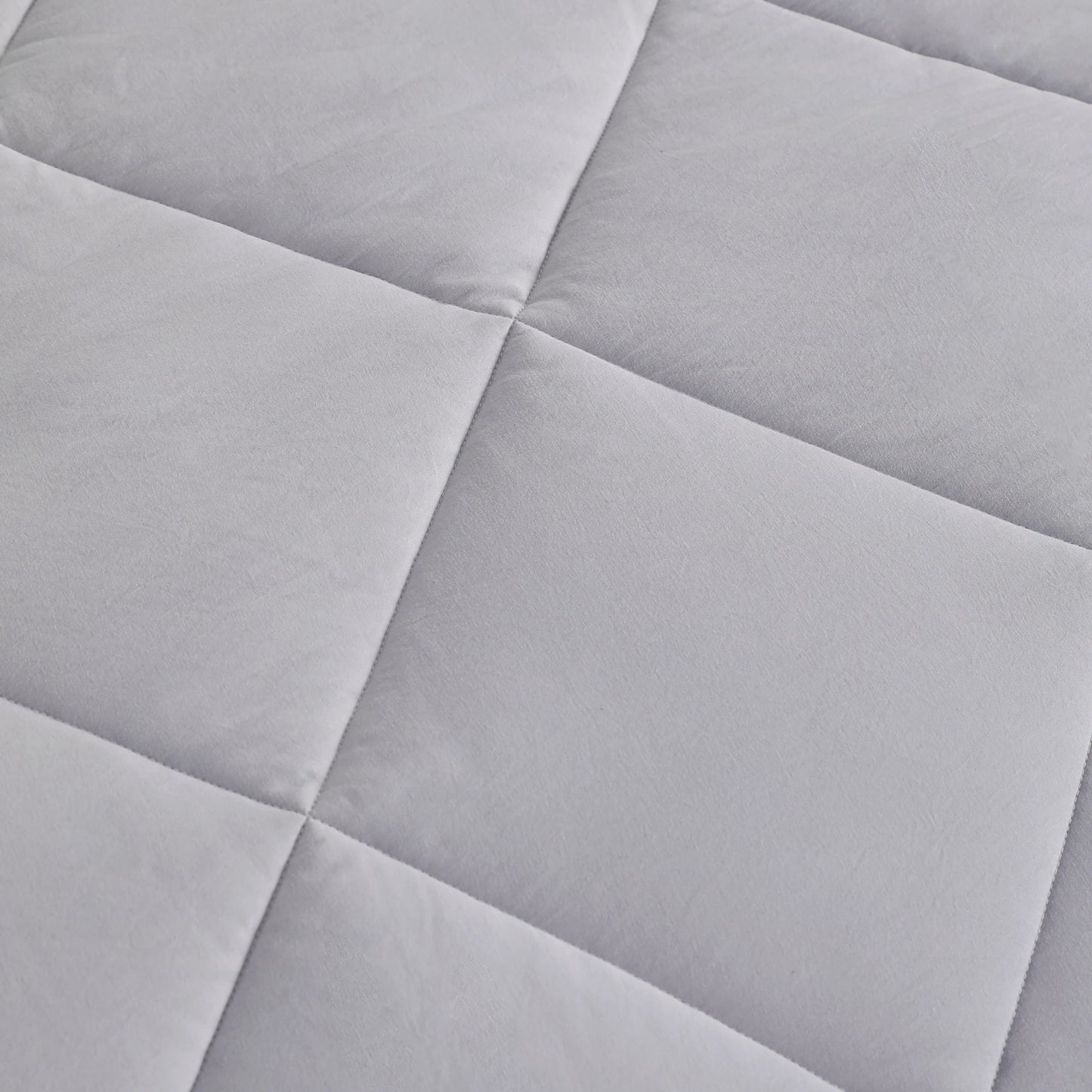 5 Piece Bedding Comforter Set. Breathable Bed in a Bag, Includes Comforter, Fitted Sheet, Top Sheet and Pillowcases